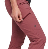 Pantalon de mujer Black Diamond talla M (W Technician Jogger Pants Cherrywood M)
